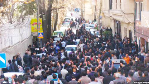 ‘بازداشت گسترده’ دراویش در اطراف دادستانی تهران