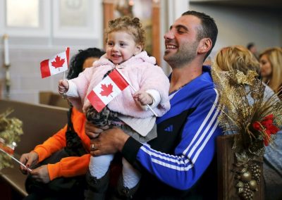 راهنمایی برای پناهندگان متقاضی اسکان در کانادا
