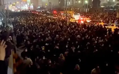 ایران؛ از دعای پاپ برای صلح تا تمجید اسقف بارون از شجاعت مردم ایران