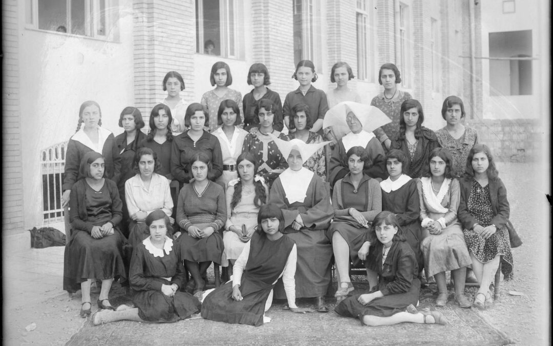 زنان مسیحی در ایران؛ از انقلاب در آموزش تا اعتراض به بی‌عدالتی