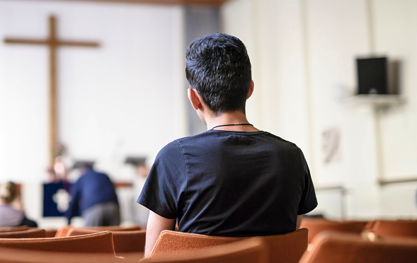 UK accepts ‘real risk’ of persecution for ‘ordinary’ Iranian Christians