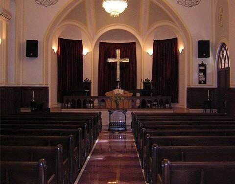 UN rapporteurs condemn confiscation of Tehran church, eviction of residents