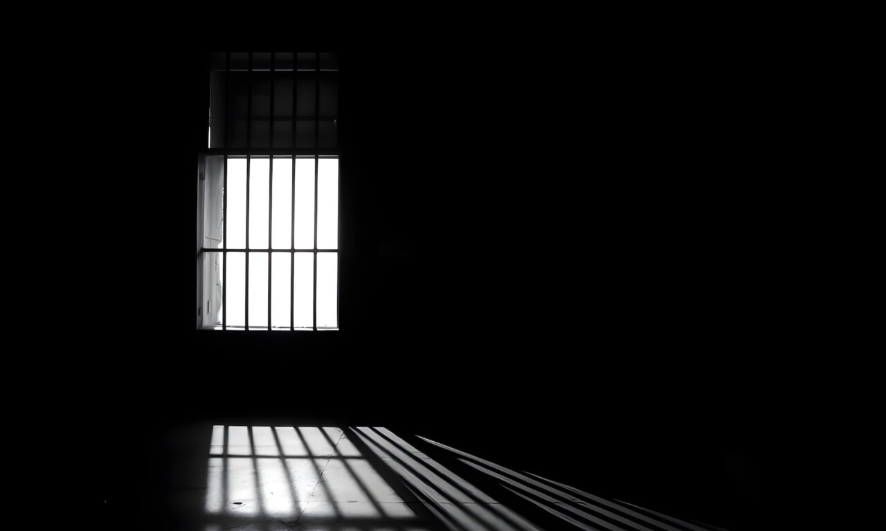 Christian convert at risk of blindness granted 10 days’ leave from prison 